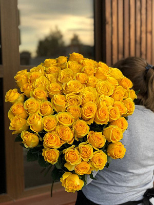 Роза Эквадор желтая 60 см